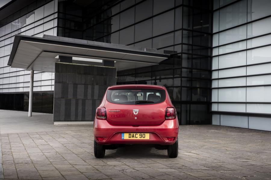  Dacia Sandero 2017 года  (UK) (фото 2 из 30)